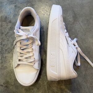 Women’s puma platform sneakers 8.5